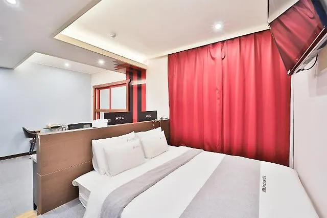 汽车旅馆 Busan Seomyeon X